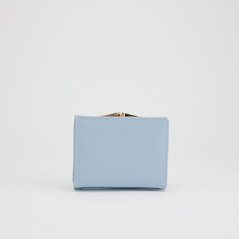 Tri-Fold Clip Top Purse with Leaf Detail